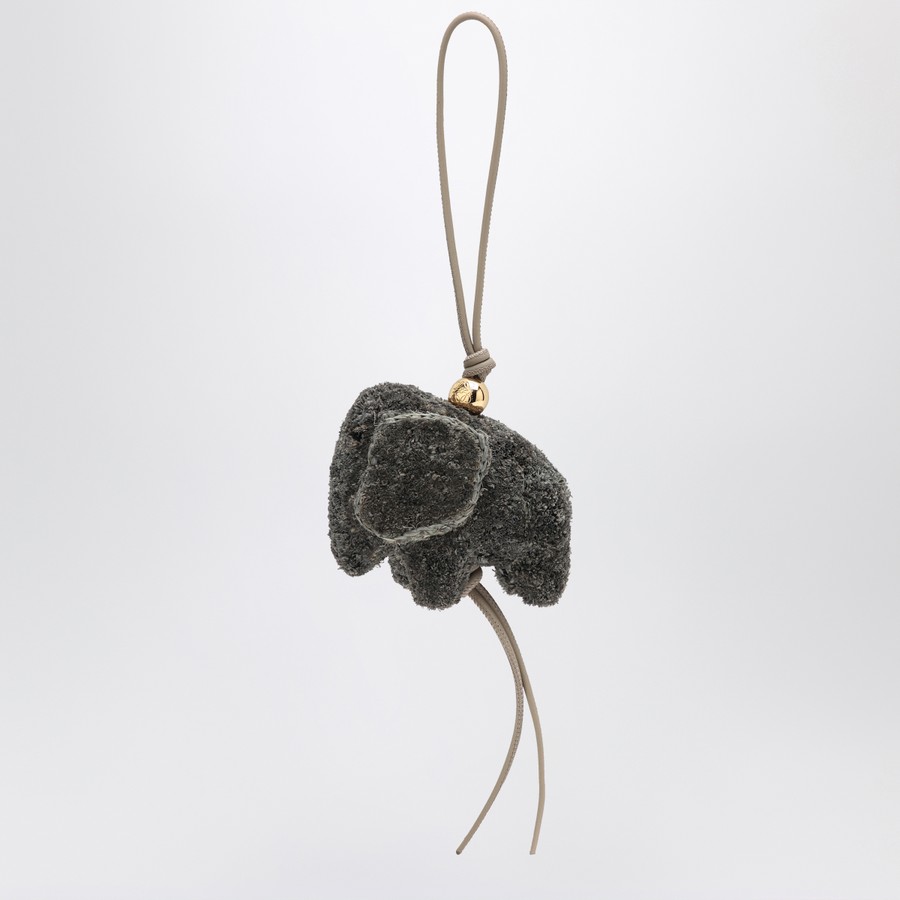 小物 LOEWE elephant charm BLACK Loewe Elephant pendant in raffia and leather | TheDoubleF