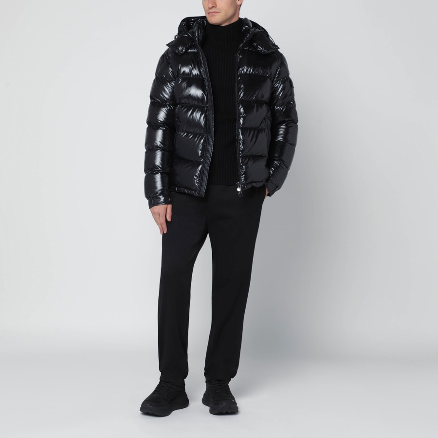 Daunenjacke Moncler Maya in schwarzem Nylon laqué