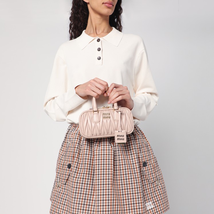 アラレ様miu miu ミニスカート　ツイード　ウール　千鳥　フリンジ　ベージュ アラレ様miu miu ミニスカートツイードウール千鳥フリンジベージュ