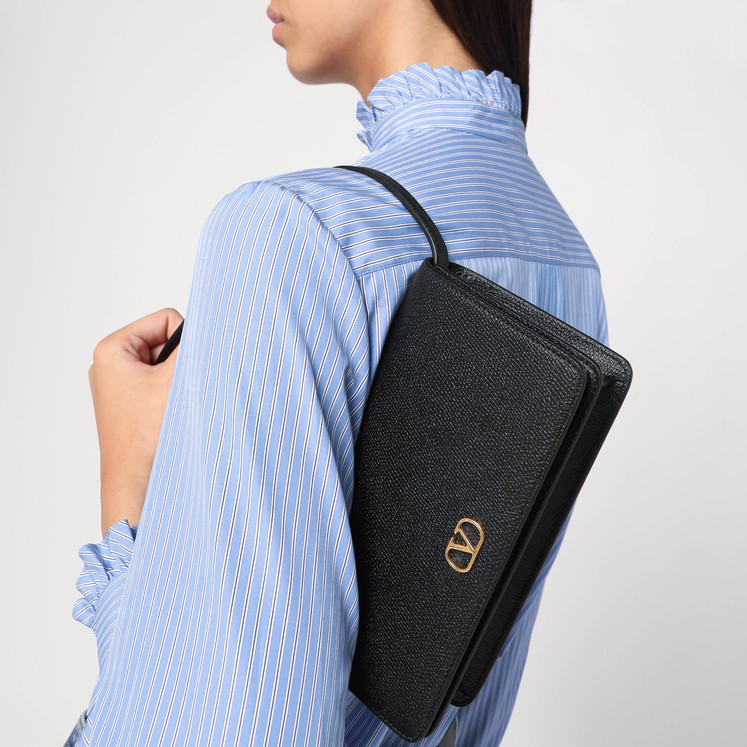 The Row Black leather Peggy Clutch | TheDoubleF