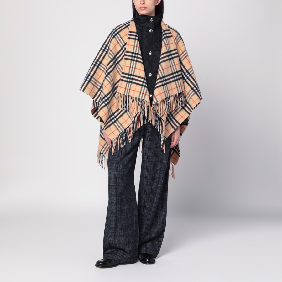 ポンチョ・ケープ Burberry Check Pattern Wool And Cashmere Cape Check Wool Cashmere Cape in Sand | Burberry® Official