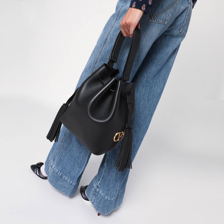 VALENTINO ♪ SO SEAU バケット バッグ 7W2B0R99HHLCTJ Valentino Garavani Black So Seau bucket bag | TheDoubleF