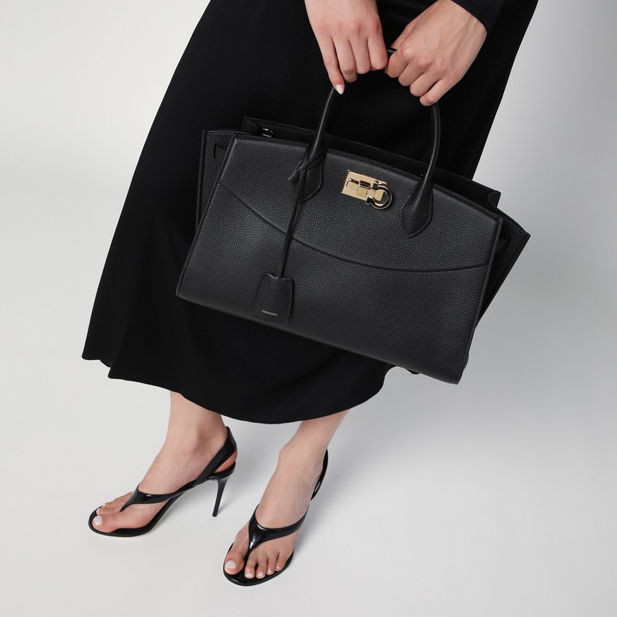 Ferragamo♪SALE♪0773878 Ferragamo Studio box bag (XS) - Women | Ferragamo