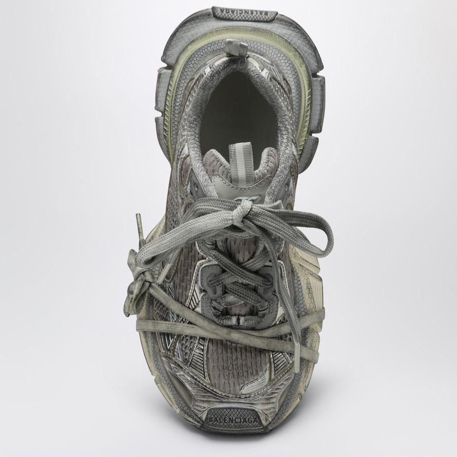 スニーカー BALENCIAGA 3XL EGGSHELL COLOURED MESH SNEAKER Balenciaga 3xl Sneaker in Eggshell | FWRD