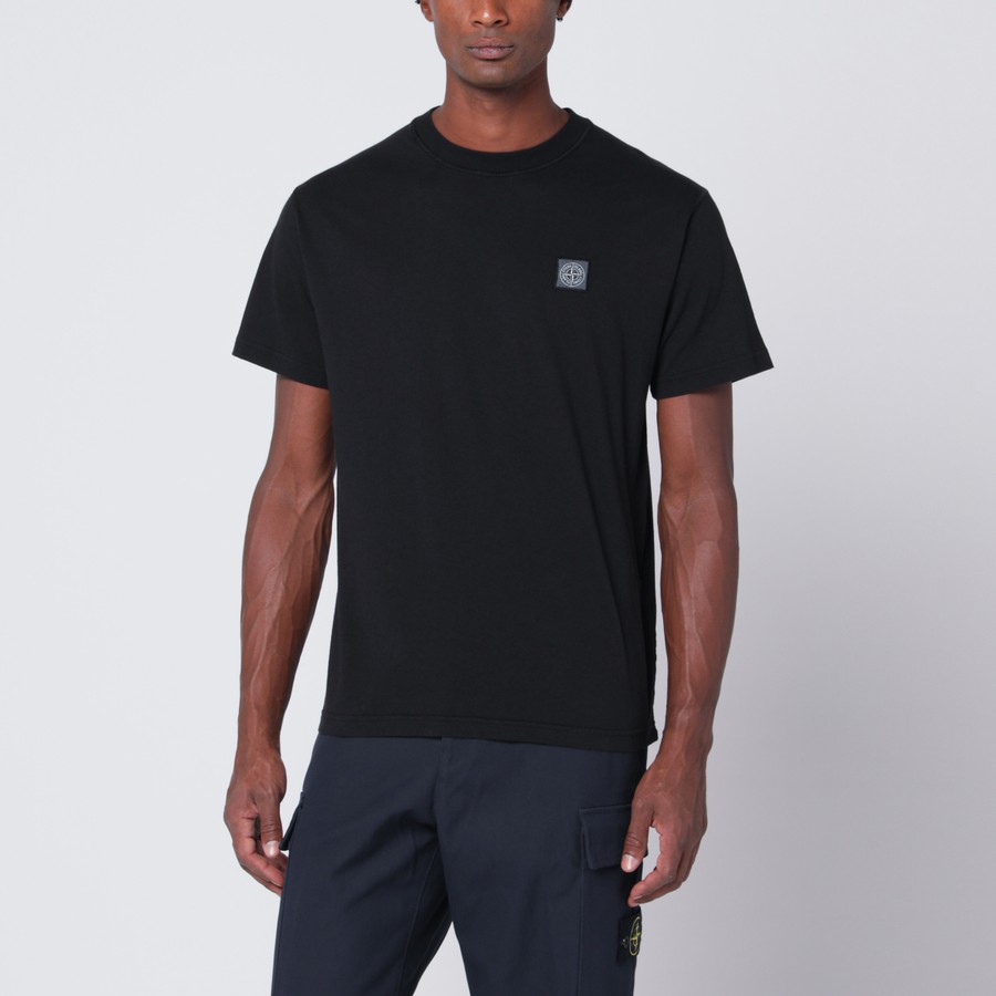 Tシャツ・カットソー STONE  BLACK COTTON T-SHIRT WITH LOGO PATCH Stone Island Black cotton T-shirt with logo patch | TheDoubleF