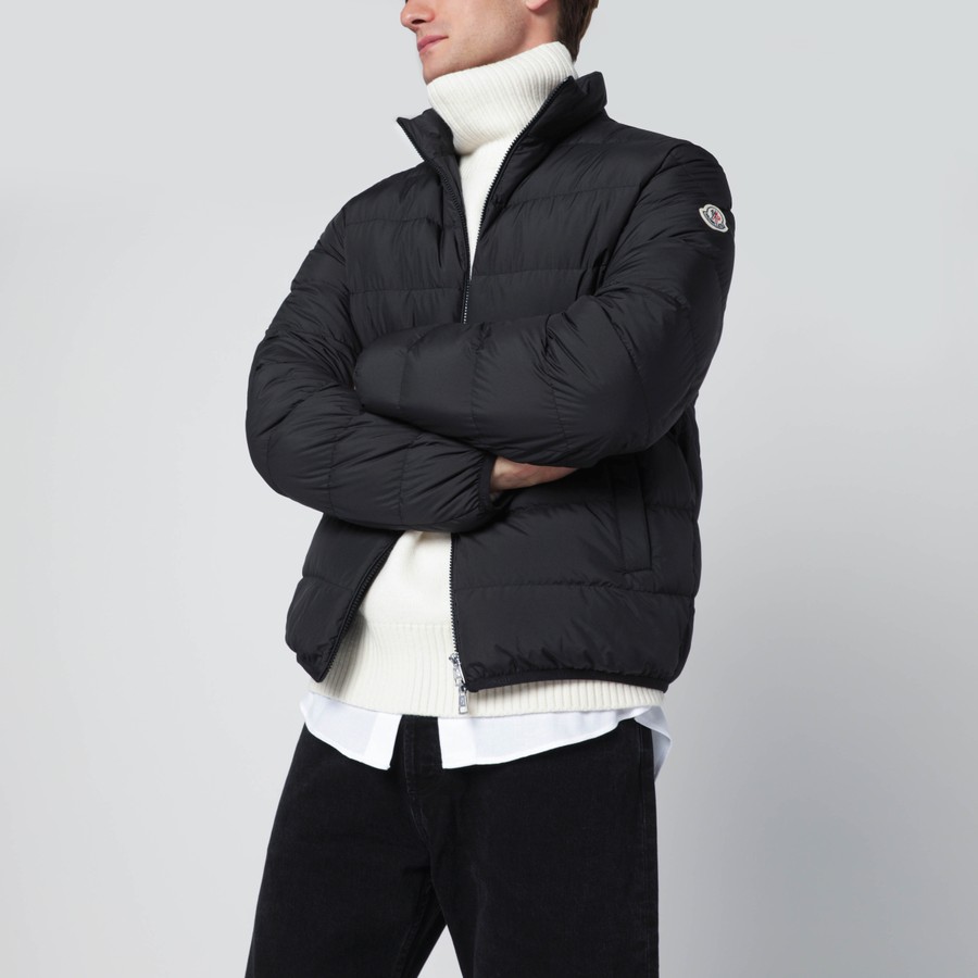 Moncler Piumino corto con zip Baudinet nero TheDoubleF