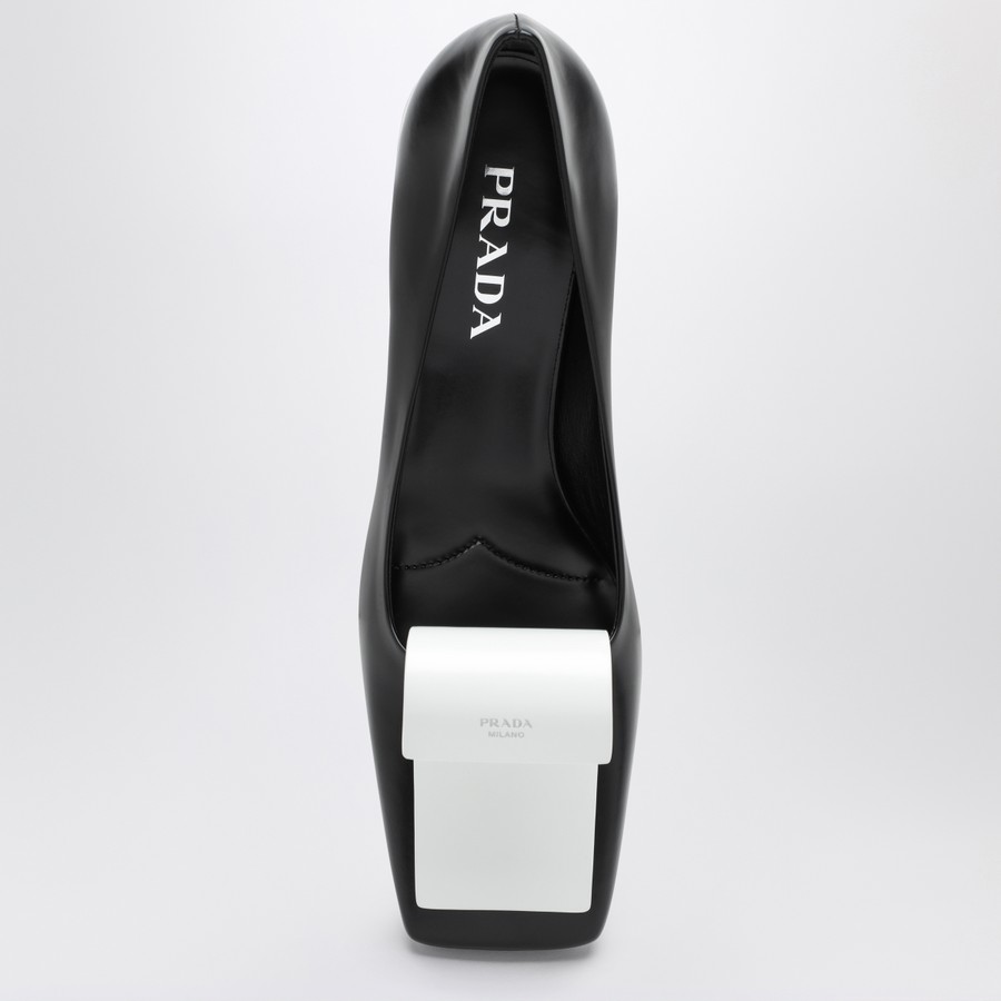 パンプス PRADA BLACK AND WHITE LEATHER DECOLLETE Prada Black and white leather décolleté | TheDoubleF