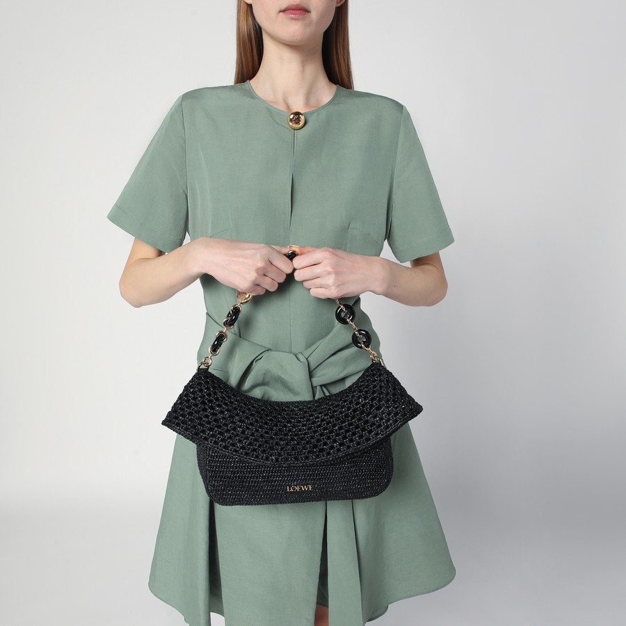 【LOEWE】OLA BAG●AP22P22X071100 Medium Ola bag in smooth calfskin Red - LOEWE