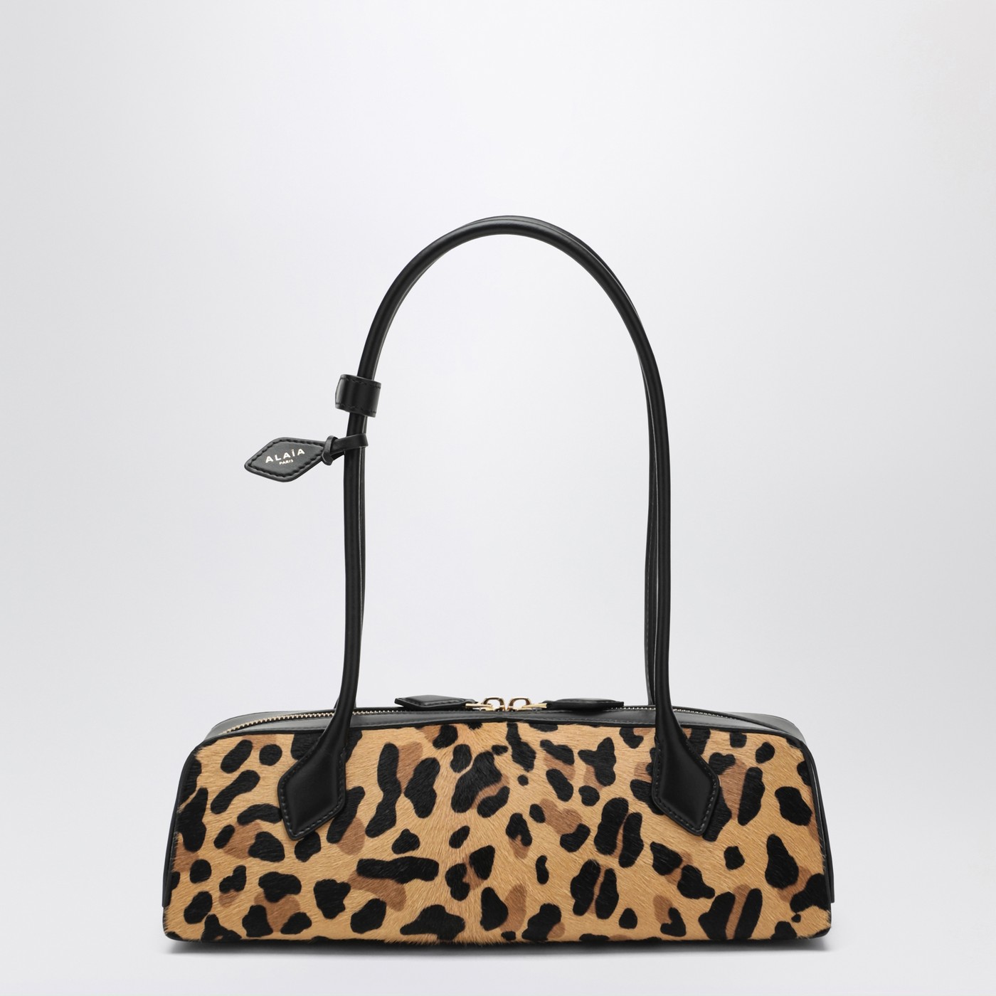【ALAIA直営店】SAC LE TECKEL FLAP TOTE EN CUIR PONY LEOPARD ALAÏA LE TECKEL FLAP TOTE BAG IN LEOPARD HAIRCALF |ALAÏA US