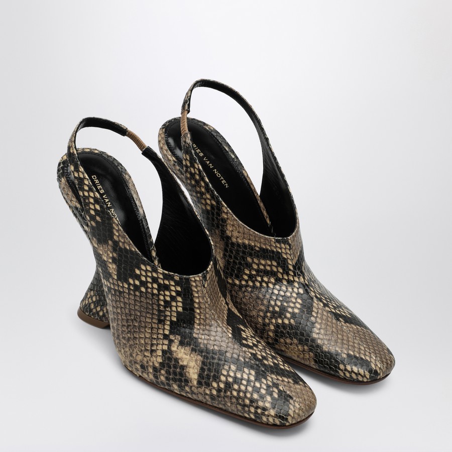【関税&送料込】Dries Van Noten Pumps Dries Van Noten Pumps with a wedge in printed leather
