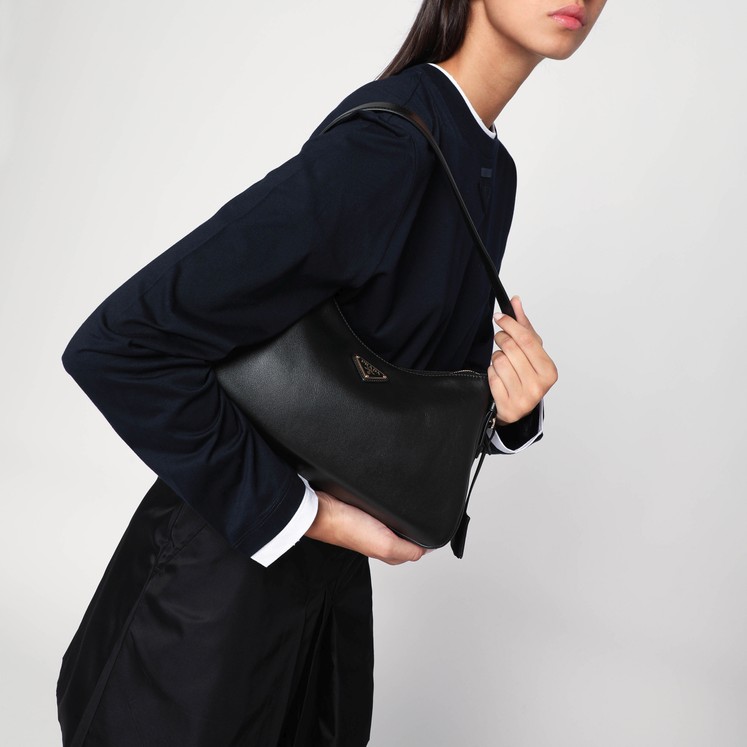ショルダーバッグ・ポシェット PRADA BUCKET BAG (1BE085VSBB2HIE F0002) Prada Bucket Bag Buckle black with studded belt | TheDoubleF