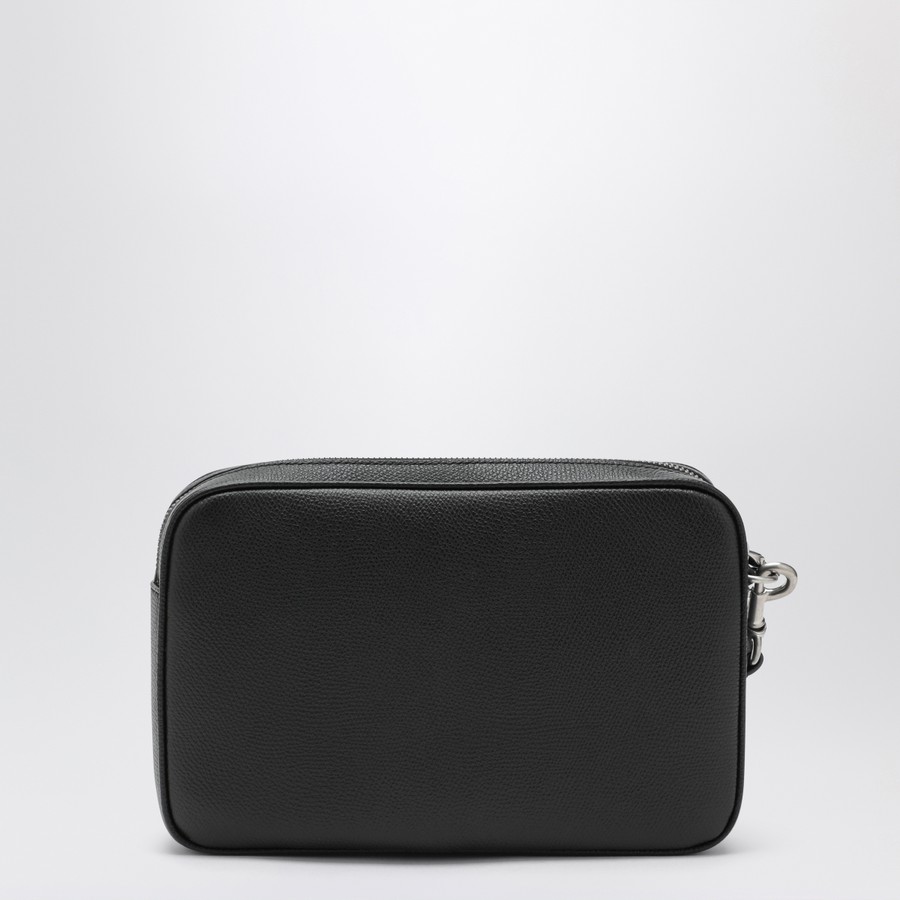 Valentino Garavani Vlogo Signature clutch black in grained