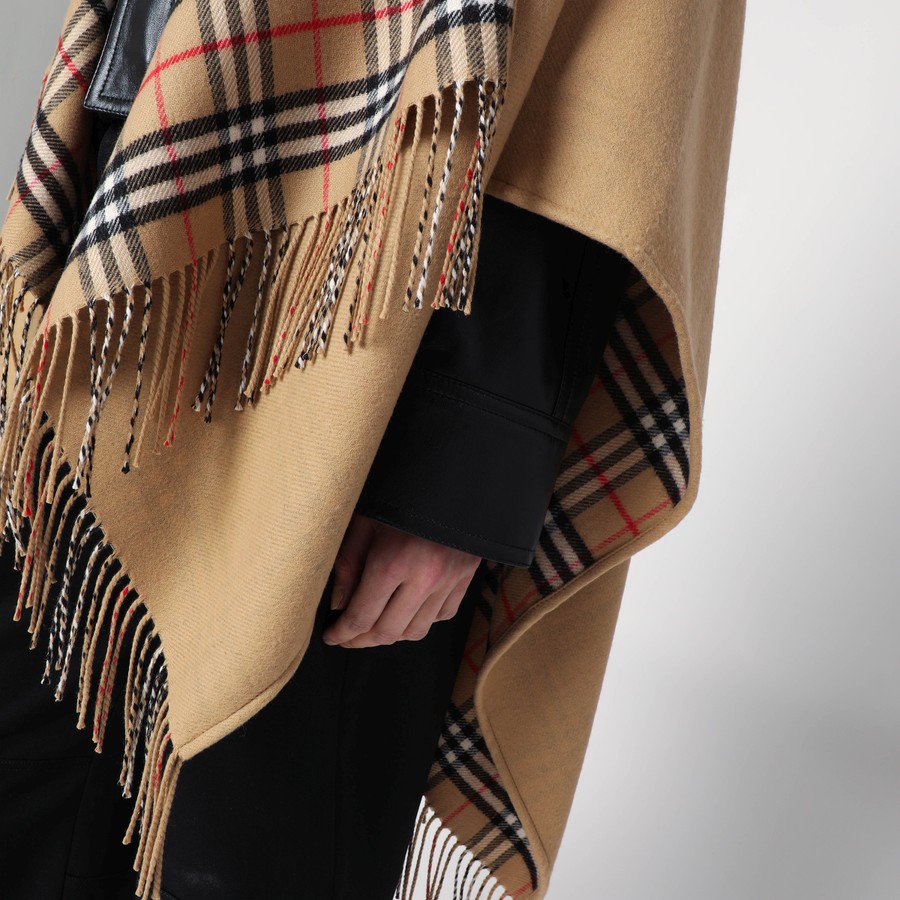 Burberry Beige wool cape with Check pattern | TheDoubleF