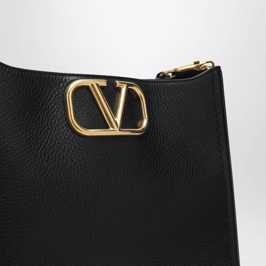 Valentino Garavani Medium black Alltime shoulder bag