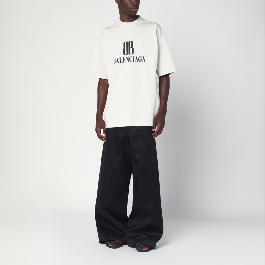 【可愛い♪】BALENCIAGA White Nano Bb Medium Fit T-Shirt Balenciaga White Nano BB Medium Fit T-shirt | TheDoubleF