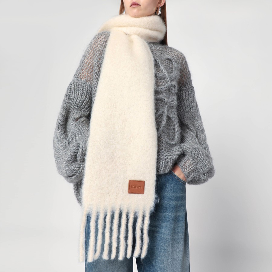 LOEWE｜ (Scarf in mohair (FSA6SS1X05 2100)) LOEWE WOMAN WHITE SCARVES – Antonioli.eu