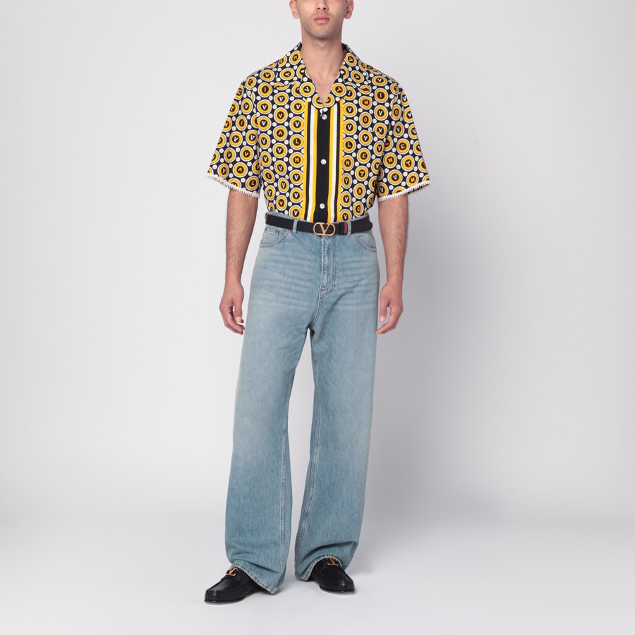 Tシャツ・カットソー VALENTINO FW25 Valentino Bowling Shirt (7V3AA111AYQ CLP) Valentino Bowling shirt with Bulles Royales print | TheDoubleF
