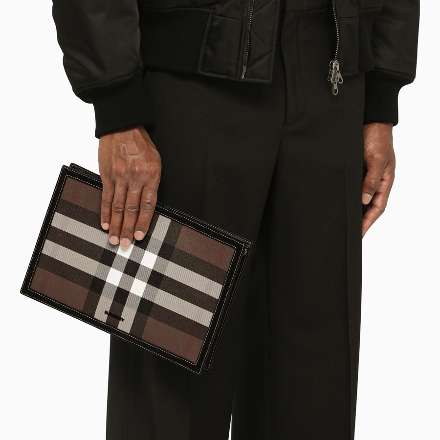 Burberry envelope wallet clearance
