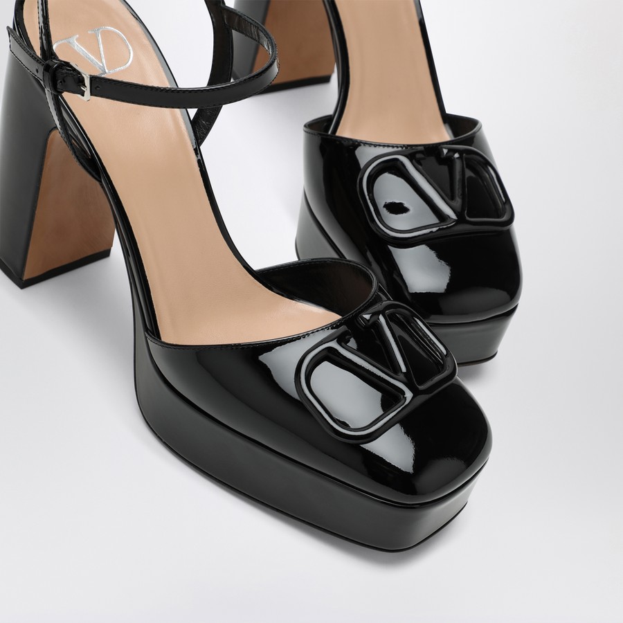 VALENTINO｜ (6W0B0Q97 VSF 0NO / 6W2B0Q97 VSF 0NO) Valentino Saszetka nerka Efeo VBS7O908 Czarny | Modivo.pl