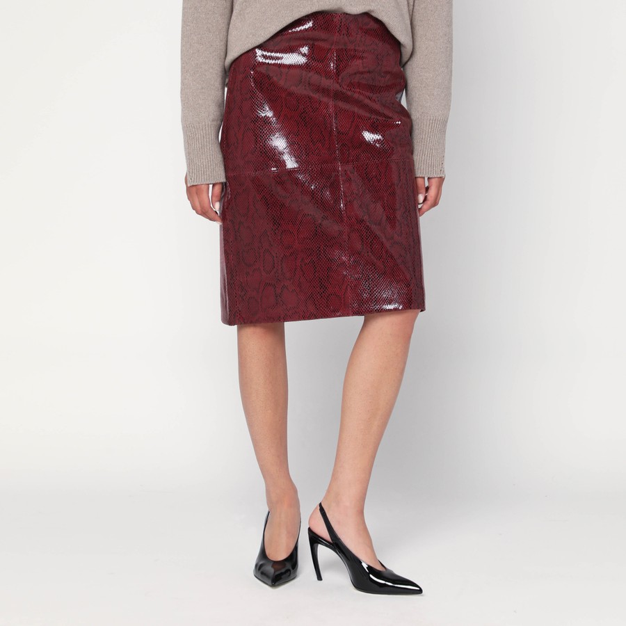 Róhe Bordeaux skirt in faux snakeskin leather | TheDoubleF