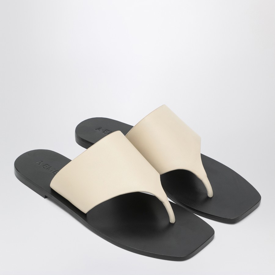シューズ・サンダルその他 A.EMERY The Paton Sandals ivory in leather A.EMERY The Paton Sandals ivory in leather | TheDoubleF