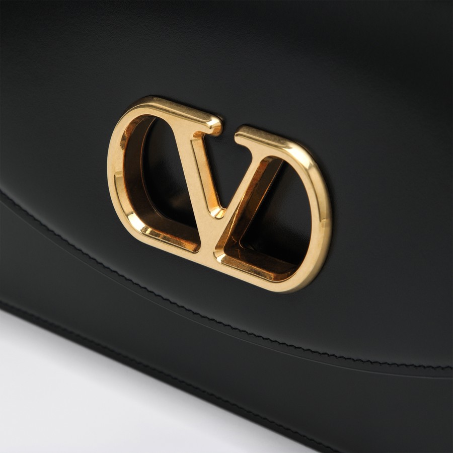 Valentino Garavani 6W0J0Z58CHY0NO 関税送料込 Valentino Garavani VLogo Locker Calfskin Loafers 40MM | Saks
