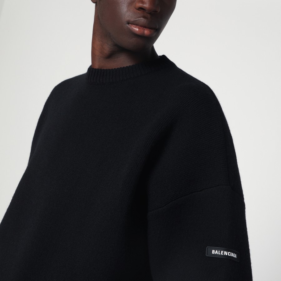 スウェット・トレーナー Balenciaga Black Wool Knit Sweater Balenciaga // Black & White Wool Knit Logo Sweater – VSP