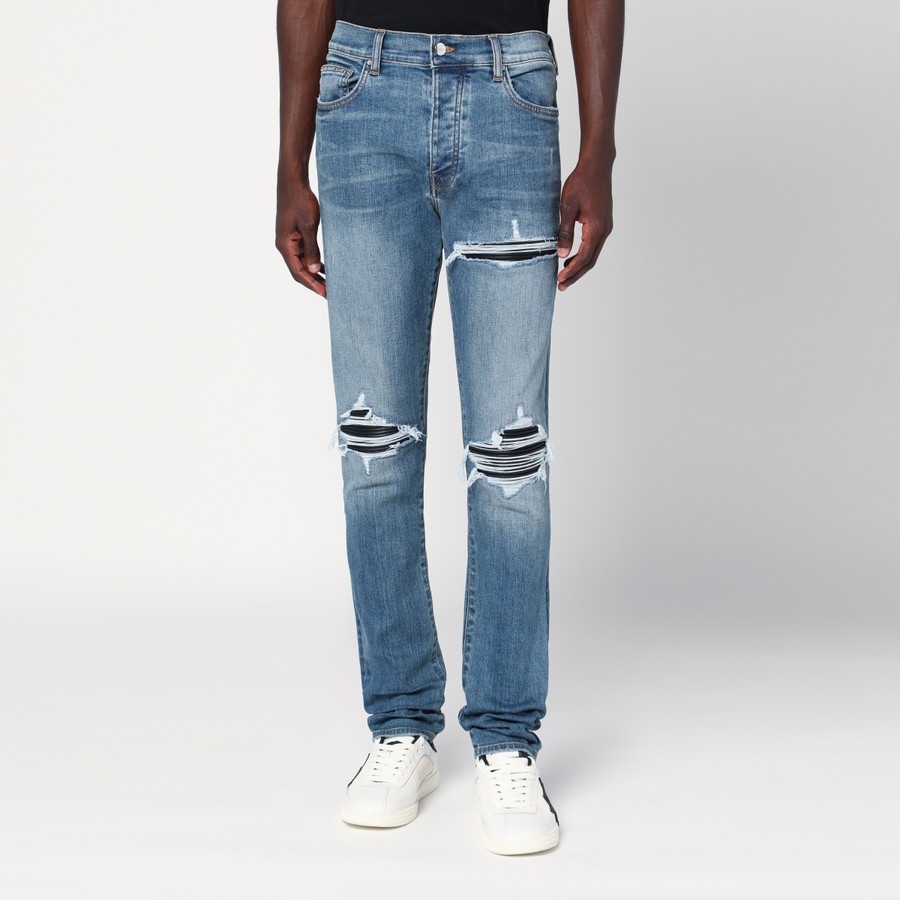 【AMIRI】ヴィンテージ感漂うAMIRI BLUEジーンズ Amiri Blue Distressed Denim Crystal Embellished Inset Detail