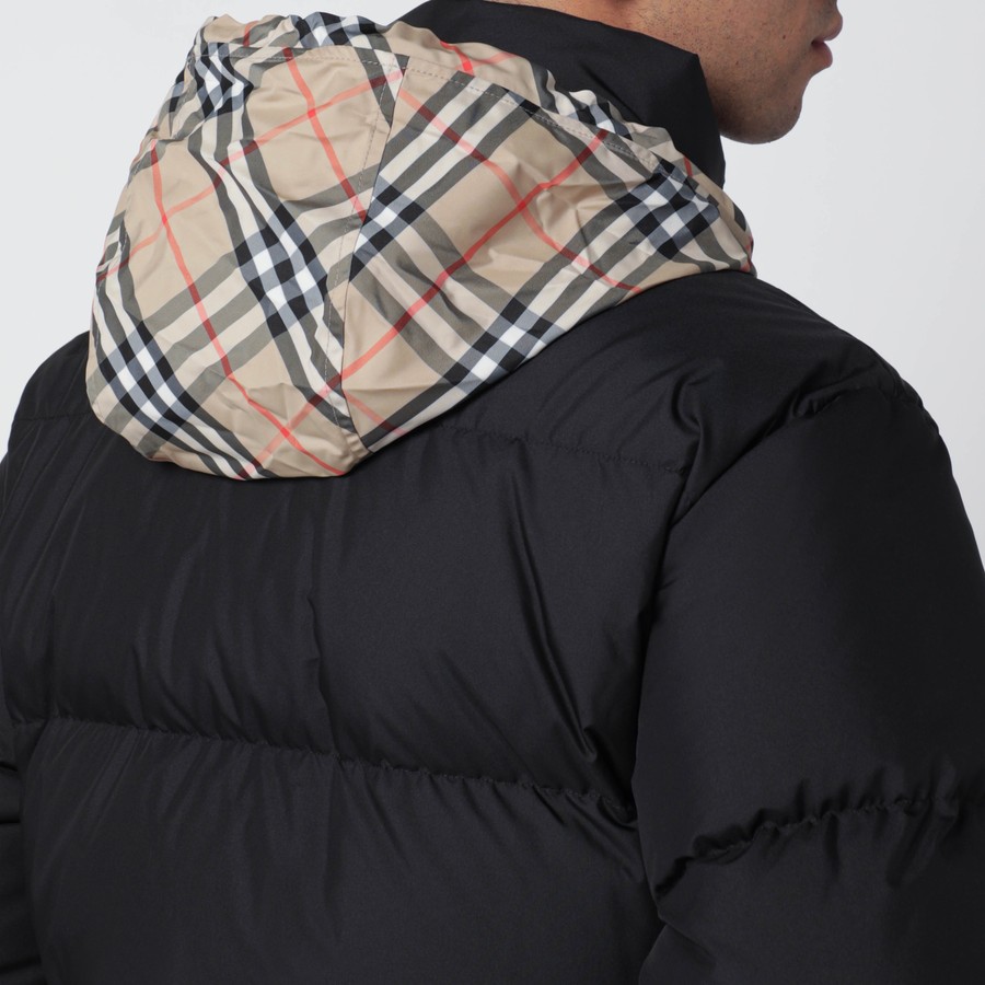 Burberry Doudoune zippée noire avec détail Check | TheDoubleF