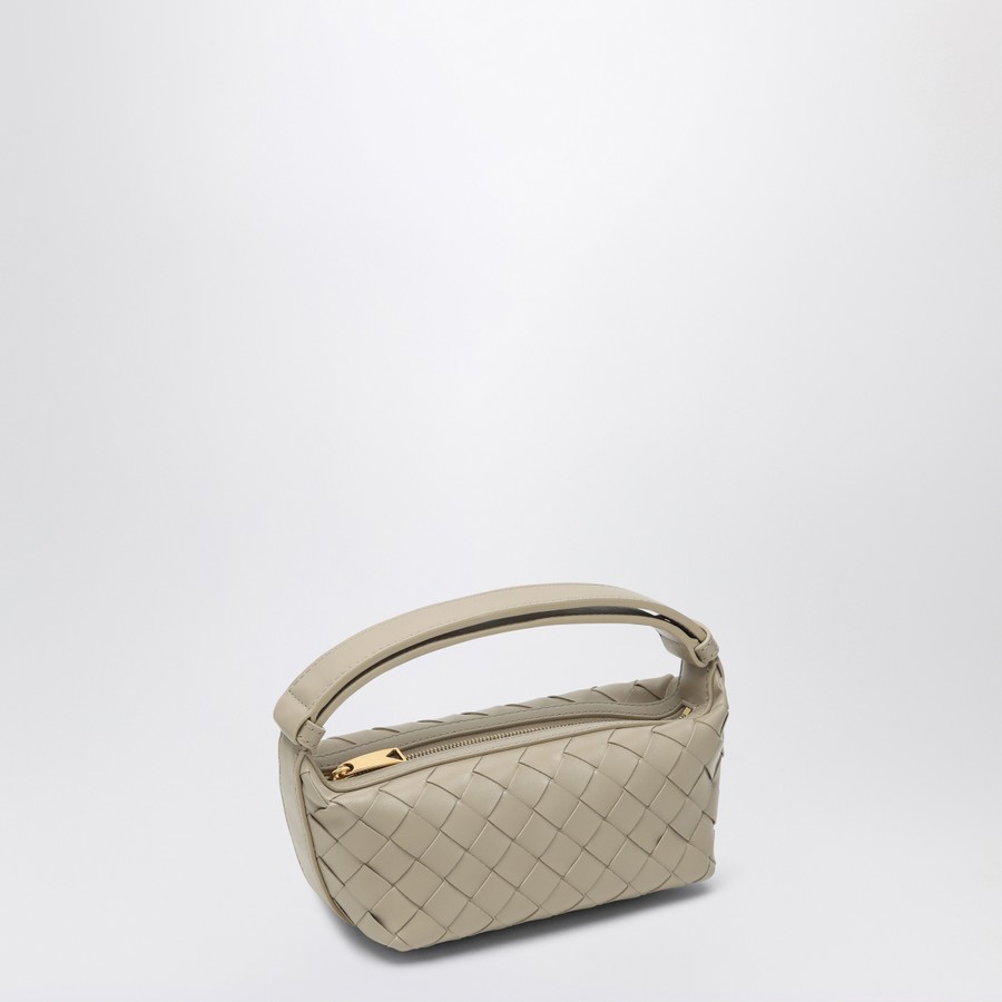 Bottega Veneta ベージュ レザーバッグ Bottega Veneta Zip Leather Pouch Shoulder Bag | Neiman Marcus