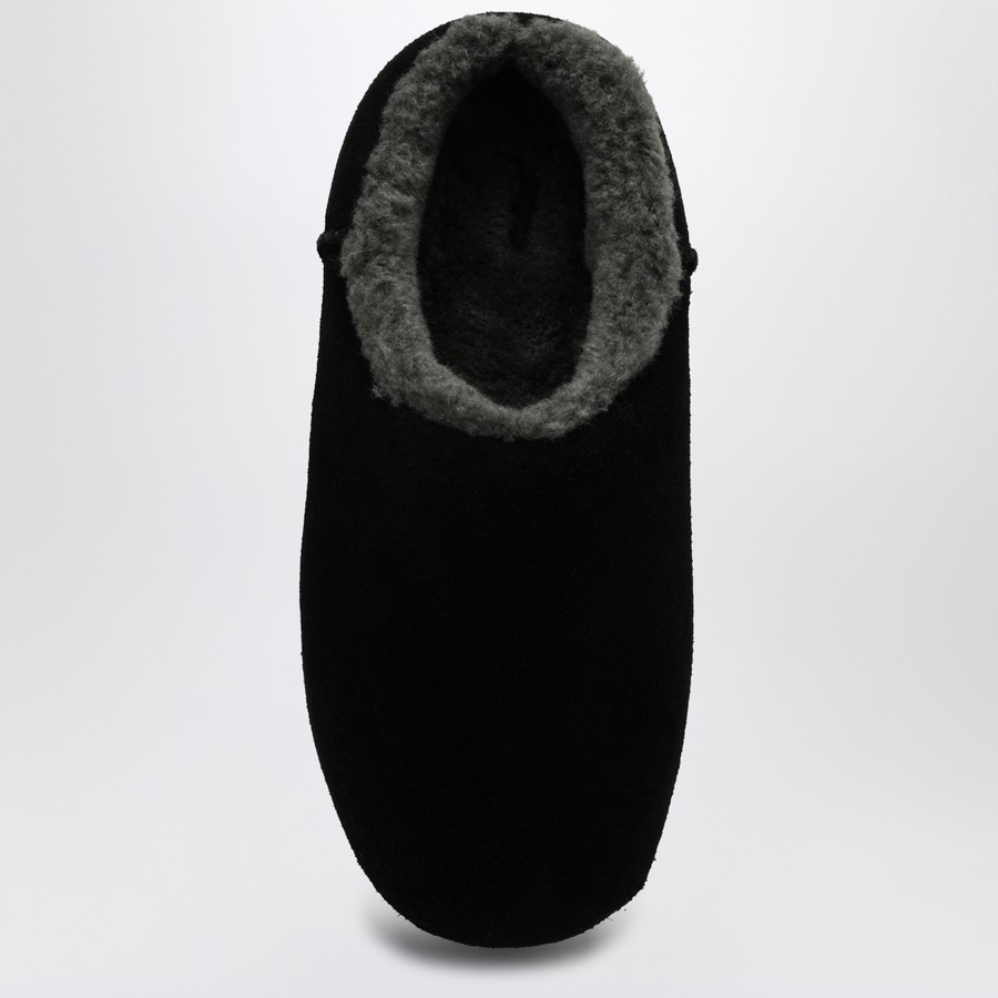 シューズ・サンダルその他 UGG Pumped black slipper UGG Pumped black slipper | TheDoubleF