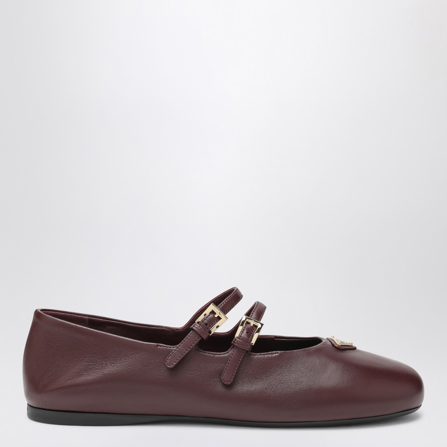 バレエシューズ PRADA BORDEAUX LEATHER BALLERINA WITH TRIANGLE LOGO Prada Bordeaux leather ballerina with triangle logo | TheDoubleF