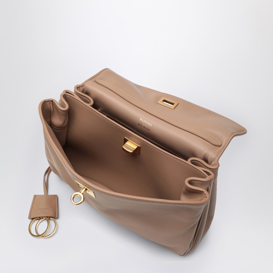 ショルダーバッグ・ポシェット BALENCIAGA SMALL RODEO BAG IN MILK-COLOURED SMOOTH LEATHER Balenciaga Small Rodeo bag in milk-coloured smooth leather