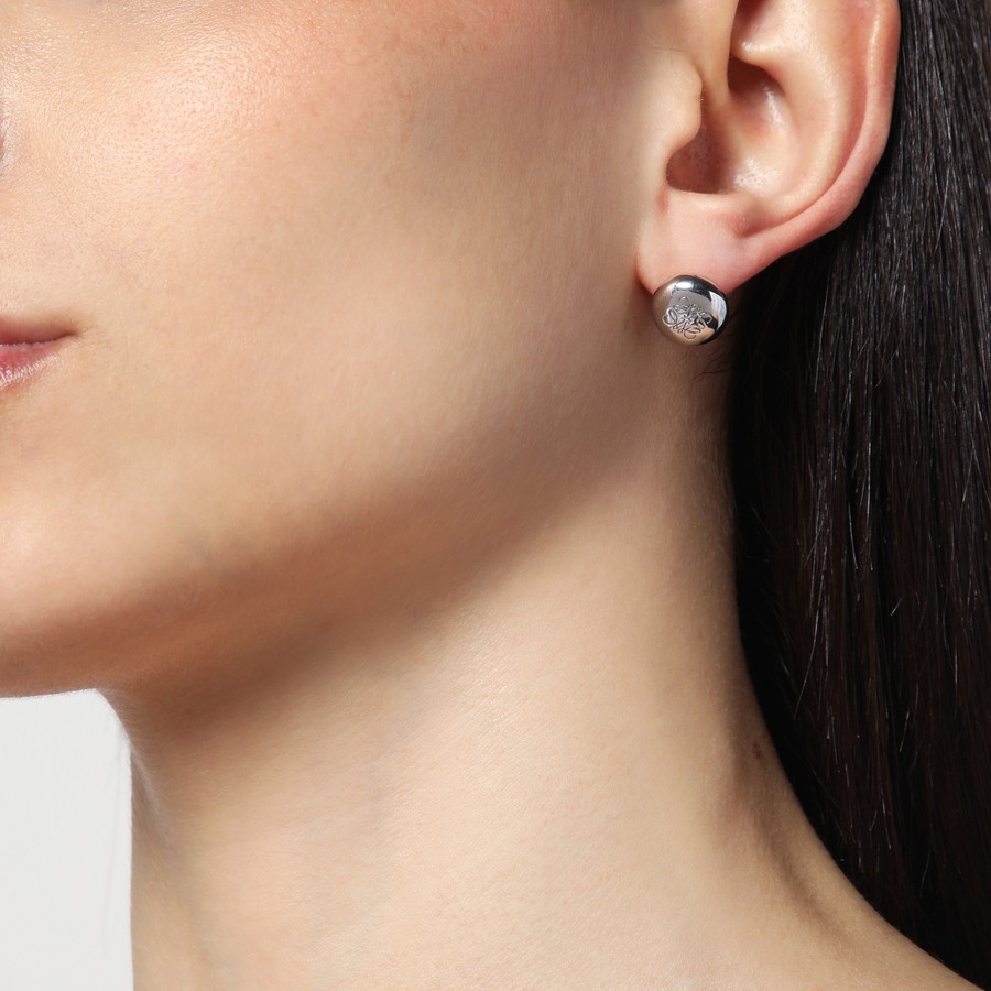 VIP【送料関税込】LOEWE ANAGRAM PEBBLE EARRINGS Loewe Anagram Pebble stud earrings in sterling silver