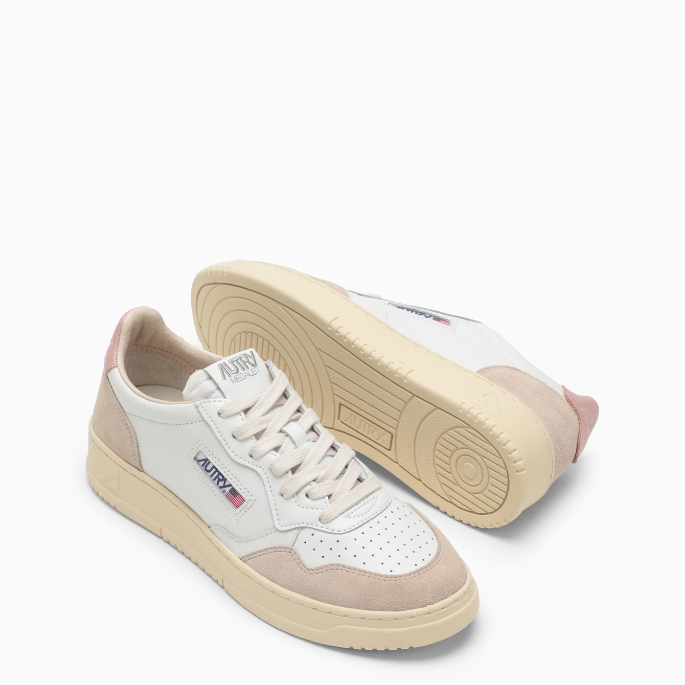 AUTRY Medalist sneakers in white/powder leather and suede TheDoubleF AUTRY Medalist sneakers in white/powder leather and suede TheDoubleF
