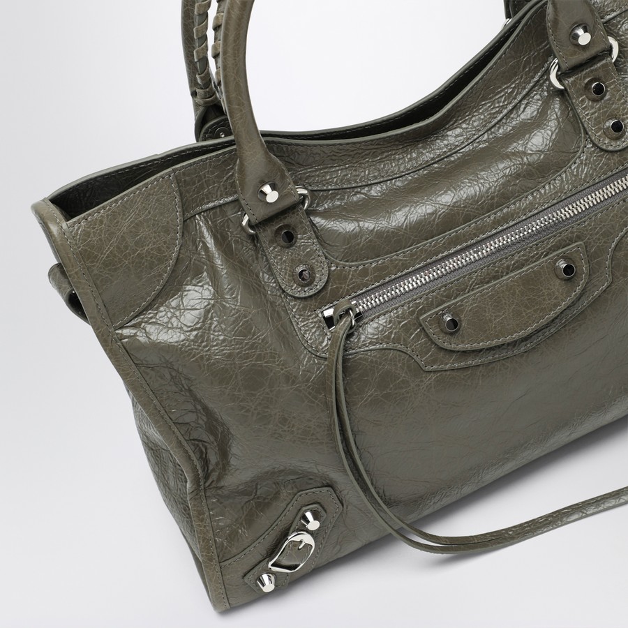 【関税＆送料込み】Balenciaga Le City Medium Bag Army Women's Le City Bag Medium in Army Green | Balenciaga US