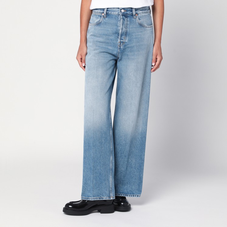 デニム・ジーパン GUCCI STRAIGHT LIGHT BLUE JEANS WITH FADED EFFECT Women's straight-leg jeans by GUCCI | TheDoubleF