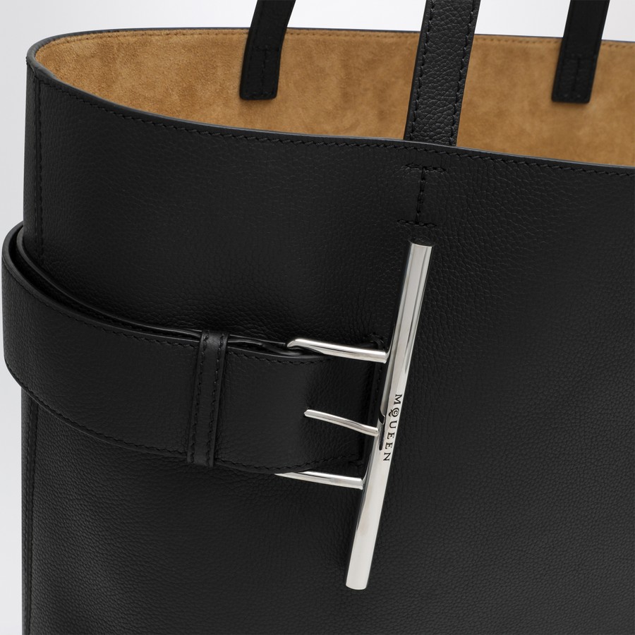 トートバッグ Alexander McQueen McQueen black T-bar sling bag McQueen T-Bar Sling Bag in Black | McQueen US
