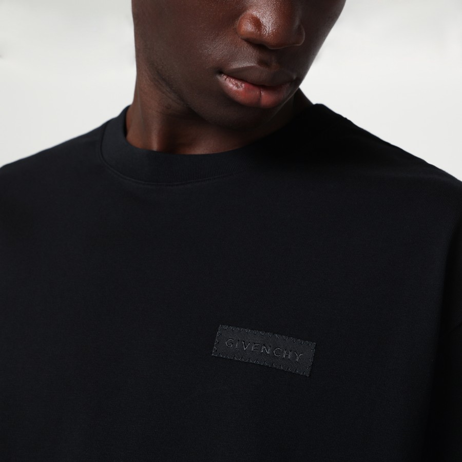 Tシャツ・カットソー GIVENCHY BLACK COTTON T-SHIRT WITH LOGO PATCH Givenchy logo-print Cotton T-shirt | Black | FARFETCH CA