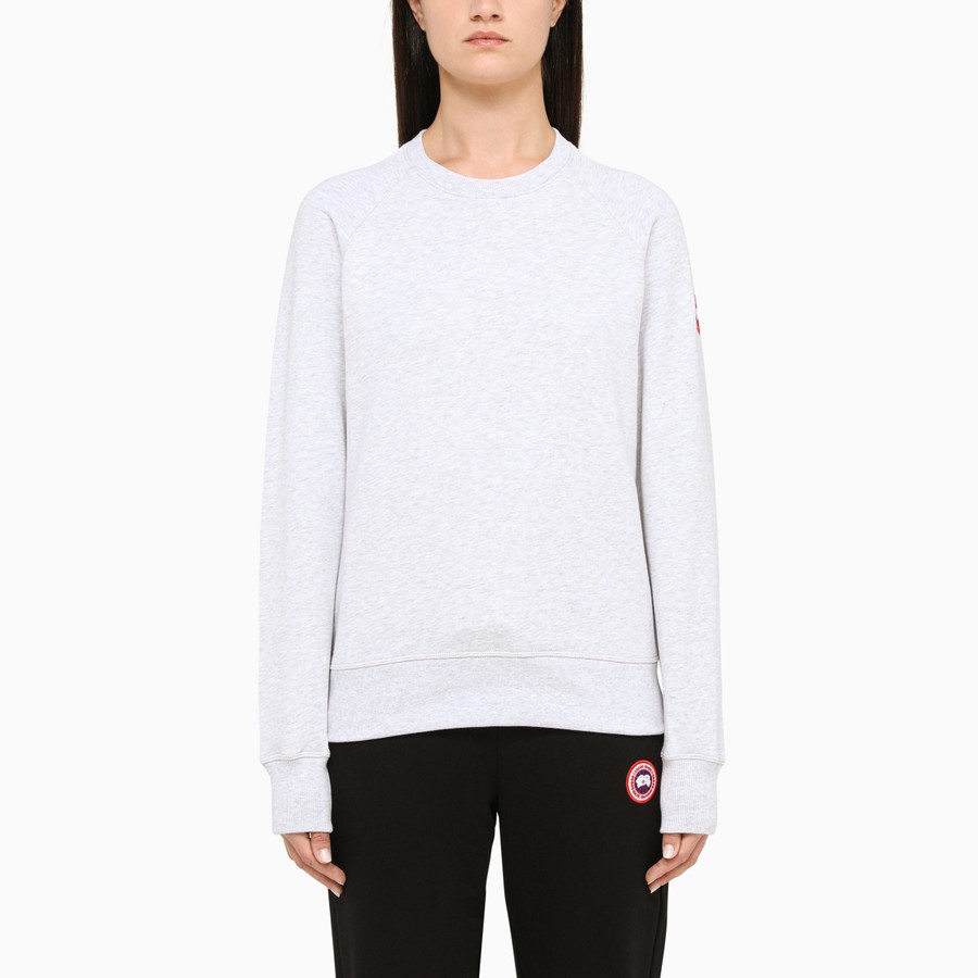 White sweatshirt canada clearance