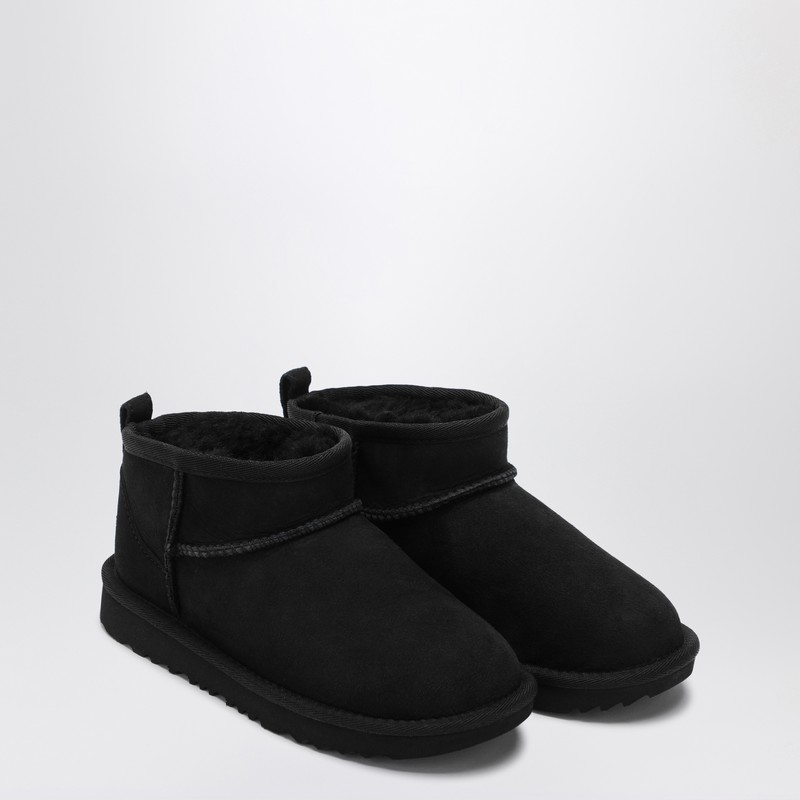 Ugg Classic Ultra Mini Sheepskin Ankle Boots 7-10 Yea In Black