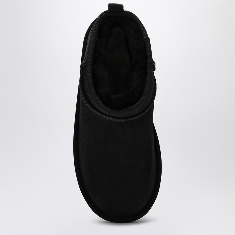 Ugg Classic Ultra Mini Sheepskin Ankle Boots 7-10 Yea In Black