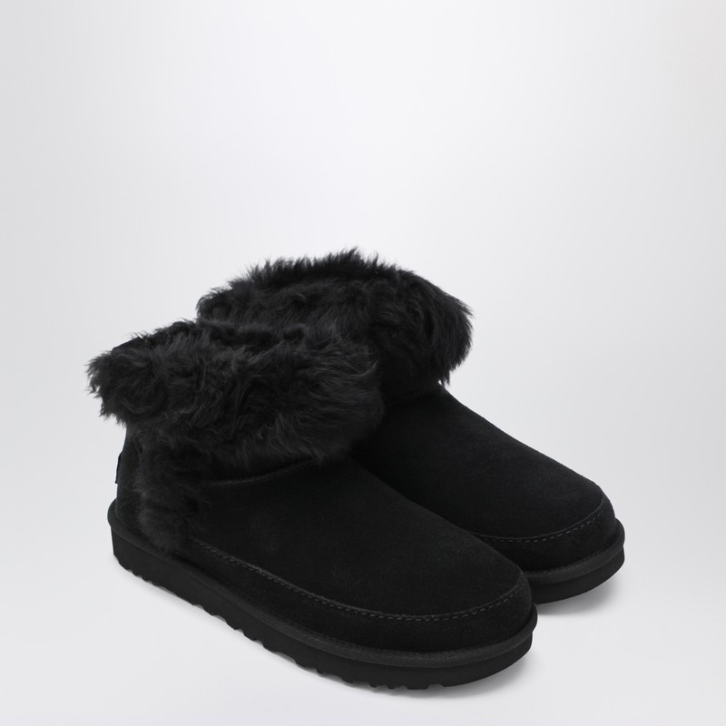 Ugg Black Classic Ultra Mini Chalet Boots In Black
