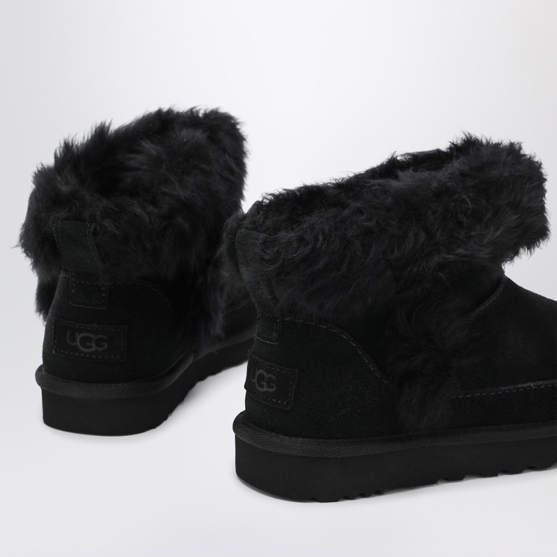 Ugg Black Classic Ultra Mini Chalet Boots In Black