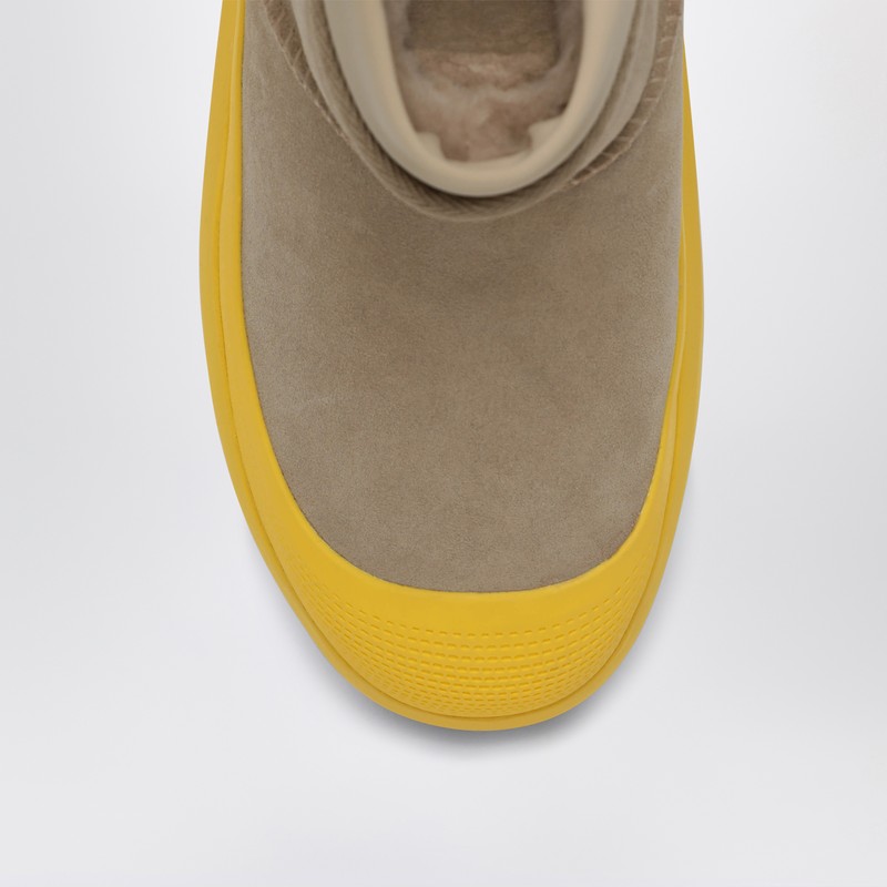 Ugg Classic Ultra Mini Weather Hybrid Boots Mustard In Green