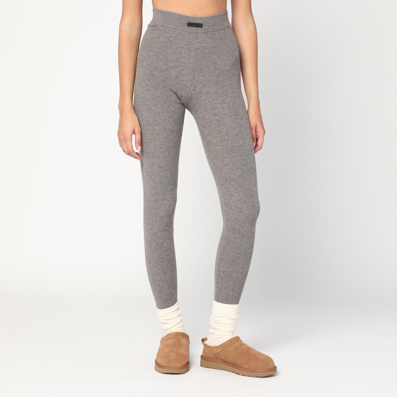 Ribbed grey leggings - Fear of God Essentials - Modalova
