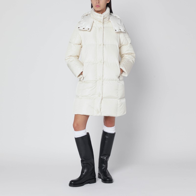 Litte long white quilted jacket