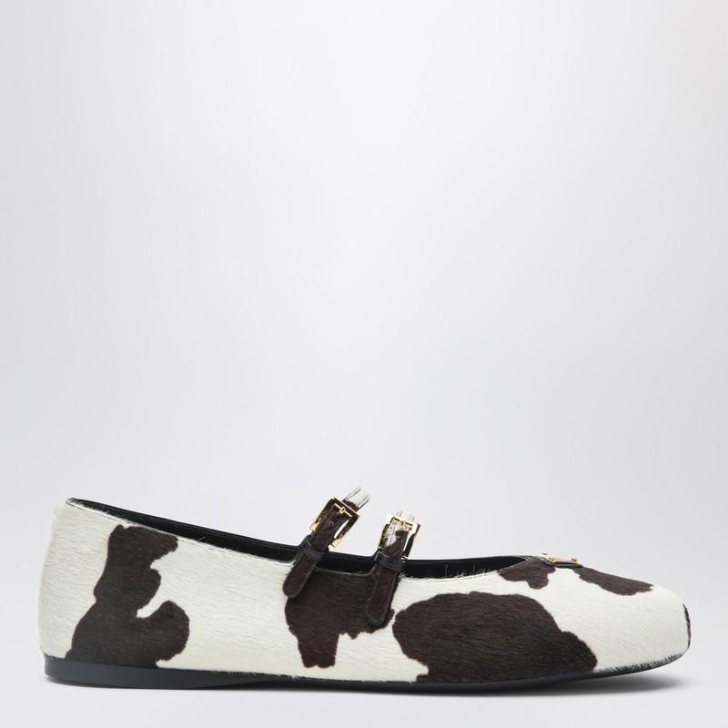 Bordeaux leather ballerina with triangle logo