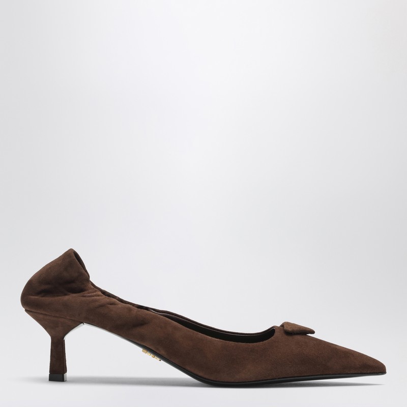 Cocoa-colored suede pumps