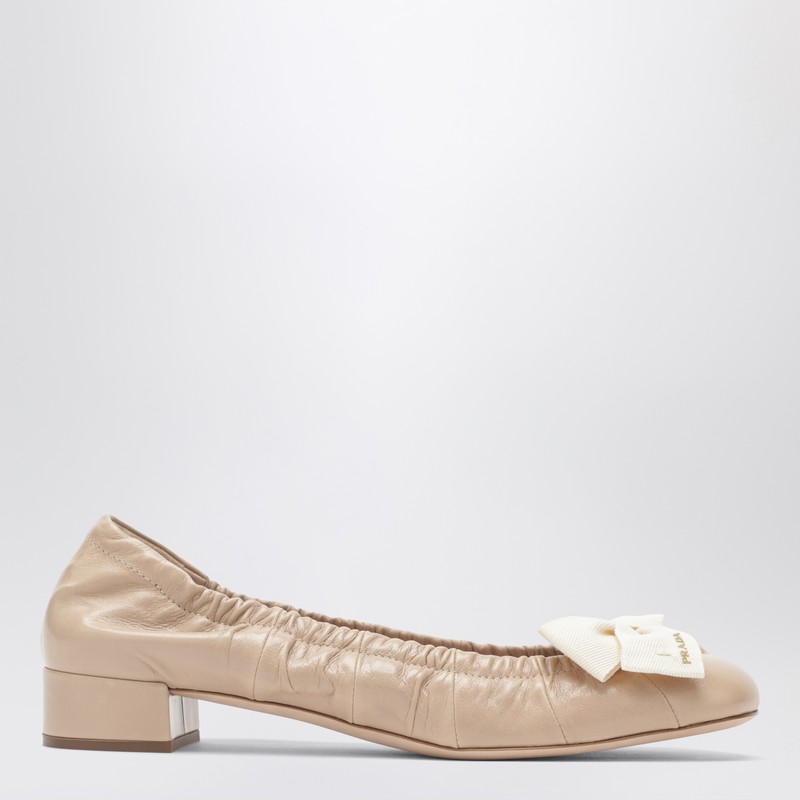 Sand-colored ballerina flats with maxi bow